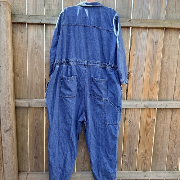 Old Navy Blue Denim Women's Jumpsuit - Picture 3 of 5